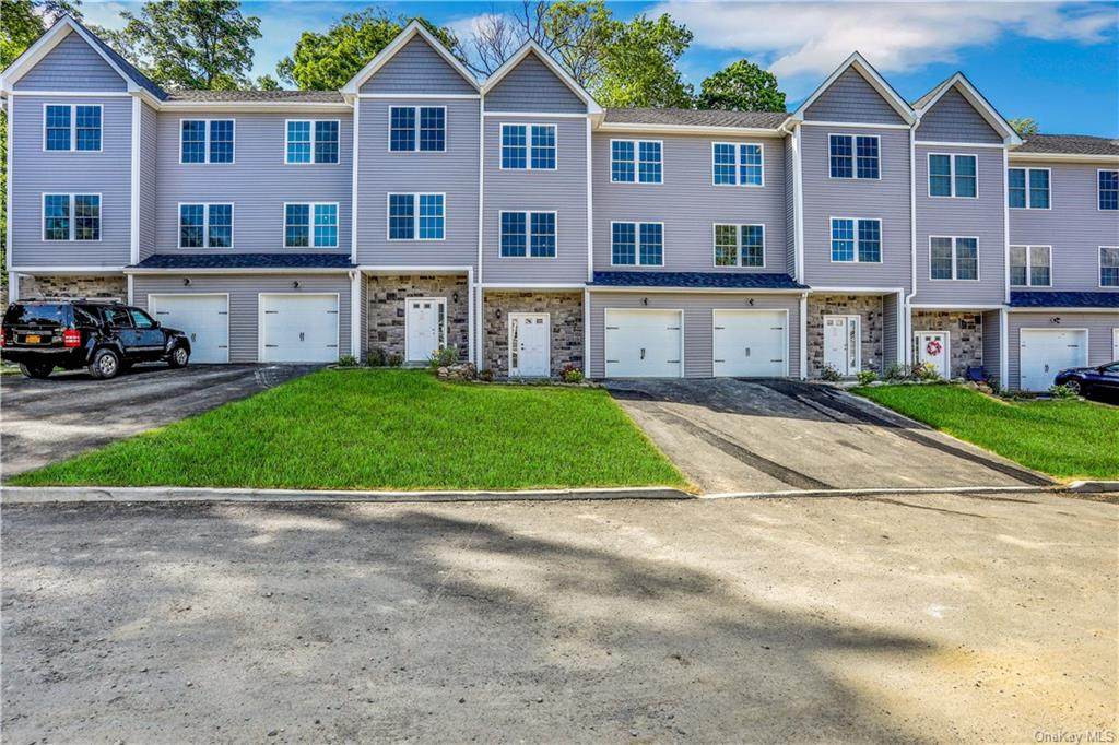 805 Fairway Court - Photo 1