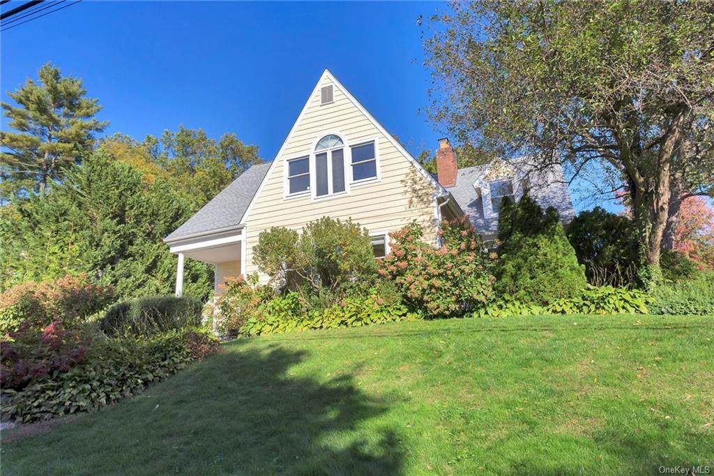 65 Kane Avenue - Photo 1