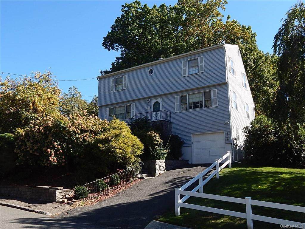 706 Abbey Lane - Photo 1
