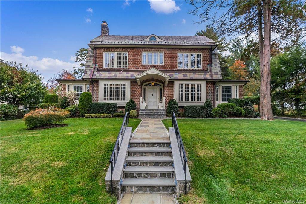 60 Elk Avenue - Photo 1