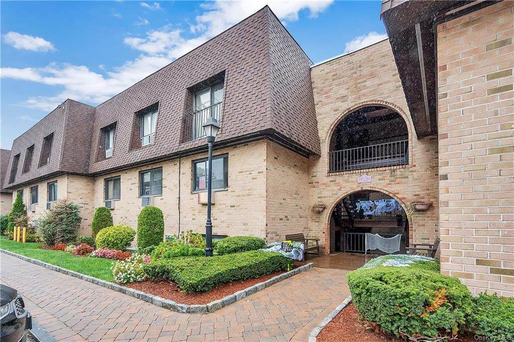 344 Central Park Avenue - Photo 1
