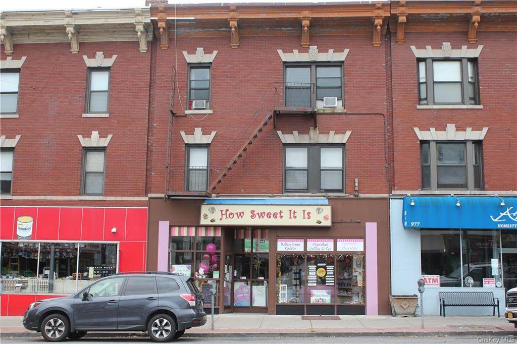 979 Mclean Avenue - Photo 1