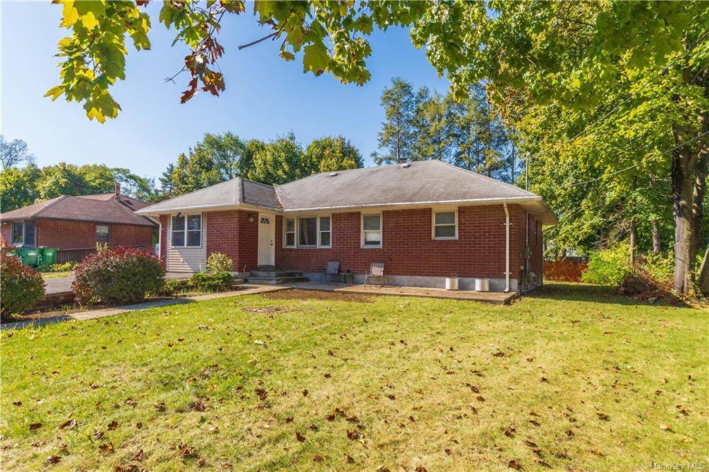 19 Briarwood Drive - Photo 1