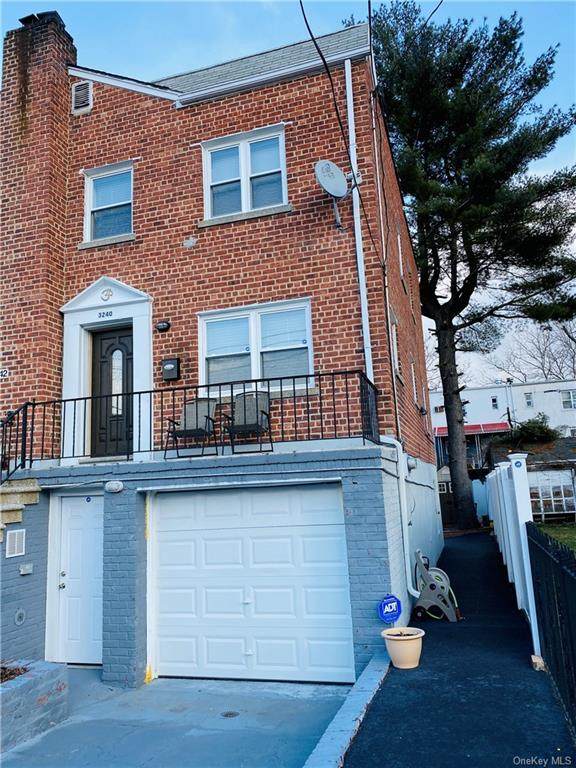 3240 Radcliff Avenue - Photo 1