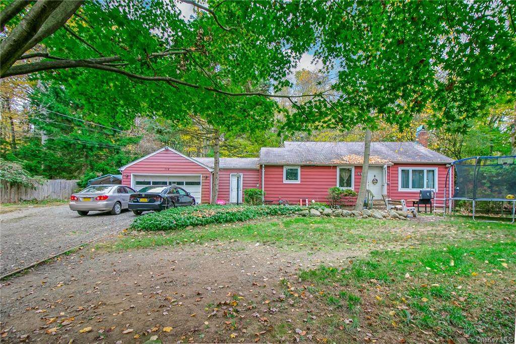 118 Pascack Road - Photo 1