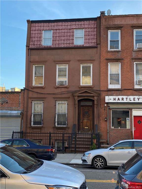 16 Putnam Avenue - Photo 1