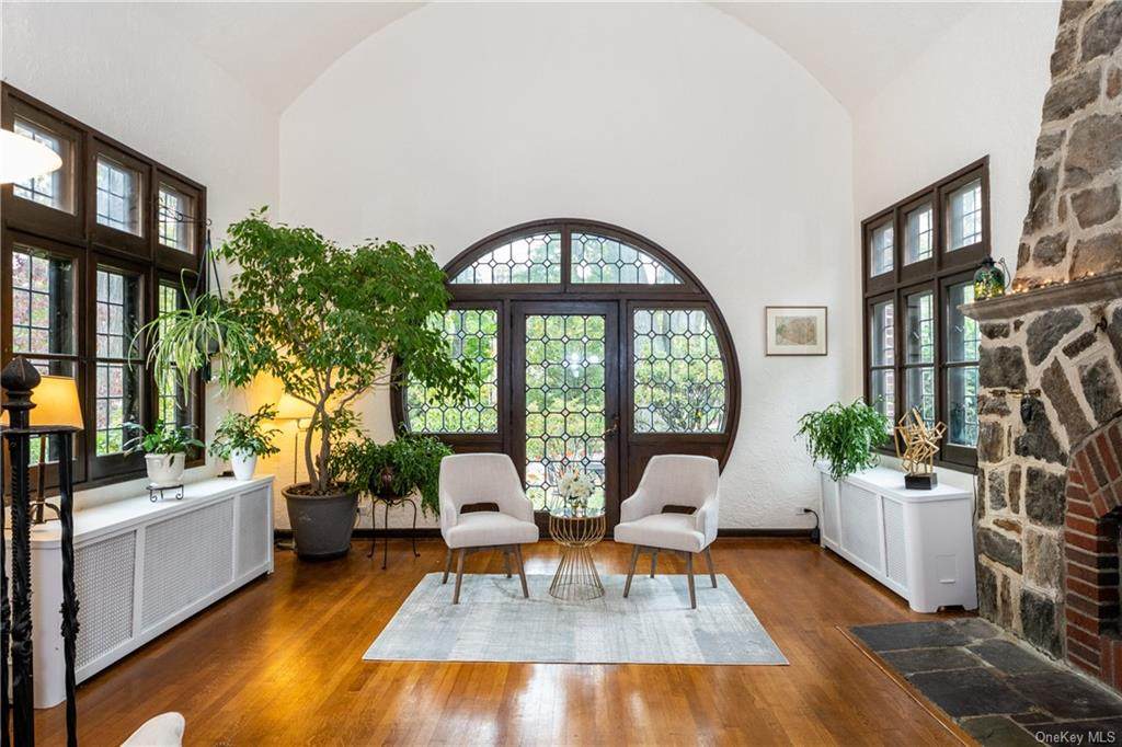 2 Lakeside Drive - Photo 1