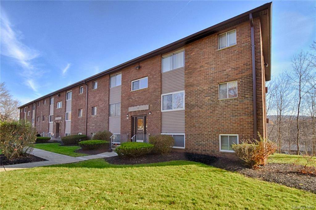 20 Peddler Hill - Photo 1