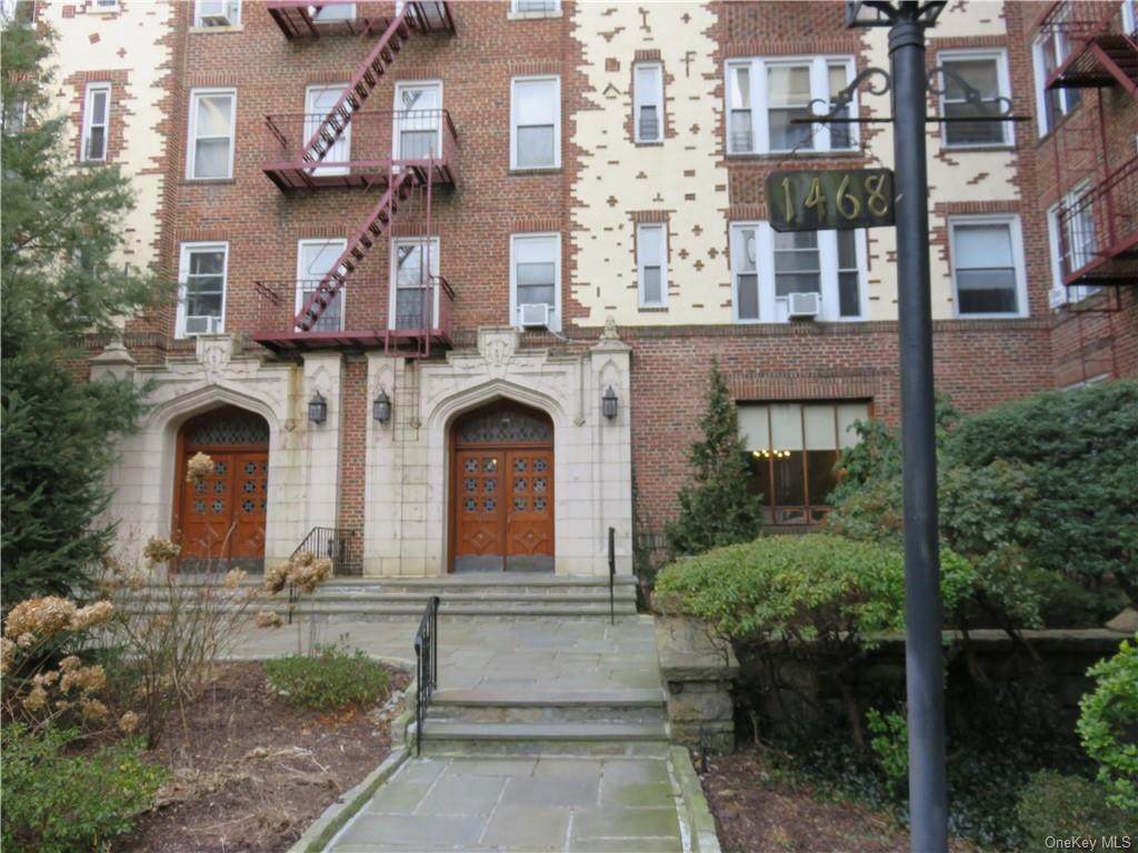 1468 Midland Avenue - Photo 1