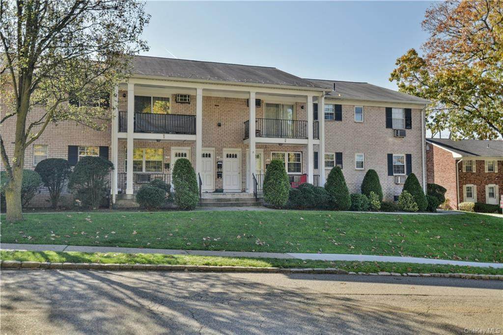 9 Doxbury Lane - Photo 1