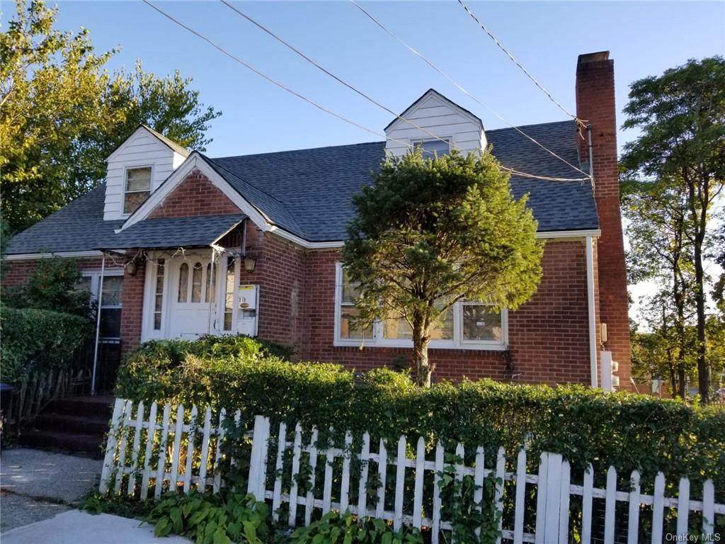 215 Carson Avenue - Photo 1