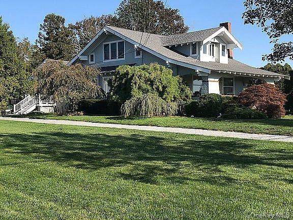 27 Bay Avenue - Photo 1