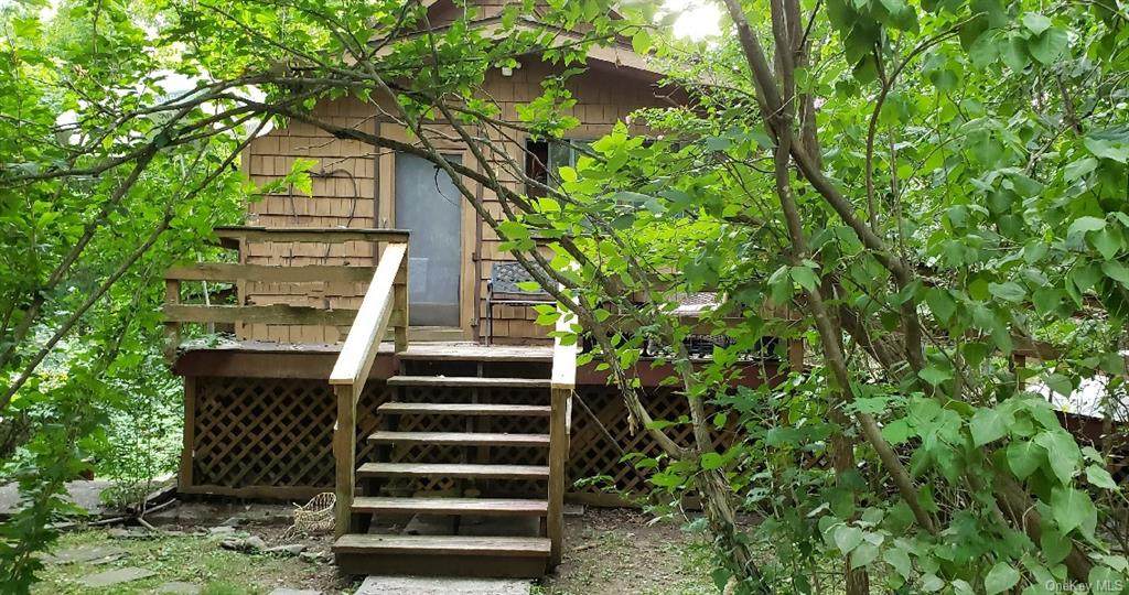 19 Lennox Avenue - Photo 1