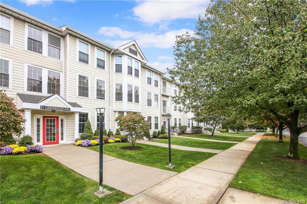 31 Greenridge Avenue - Photo 1