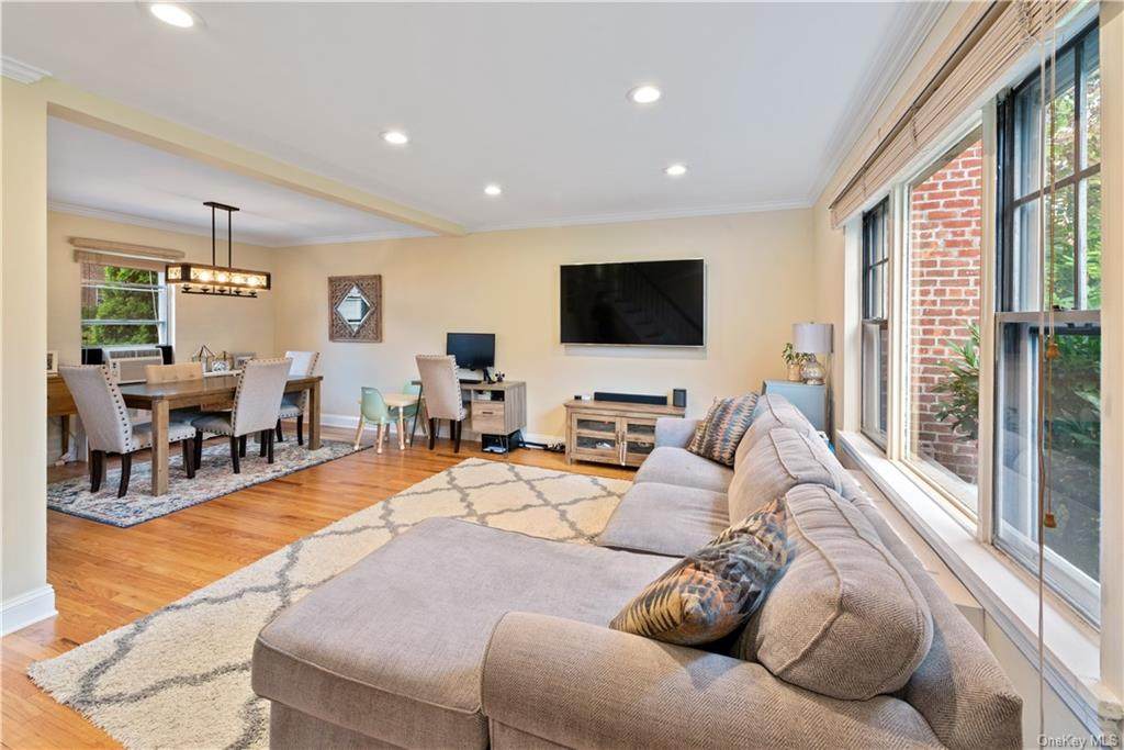 2 Peck Avenue - Photo 1