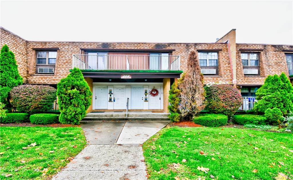 408 Carpenter Avenue - Photo 1