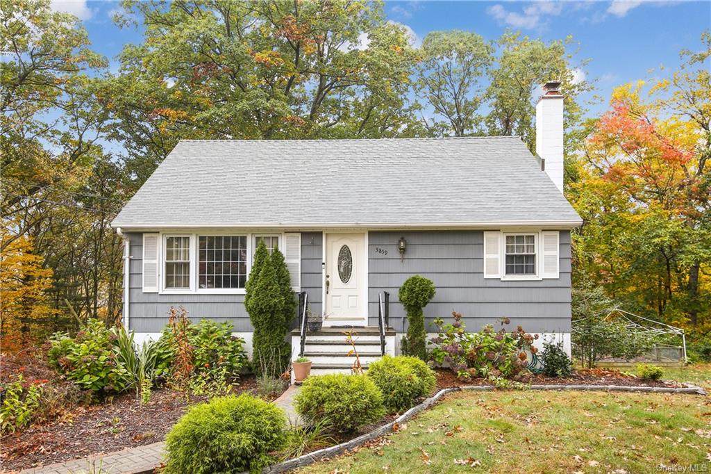 3859 Eleanor Drive - Photo 1