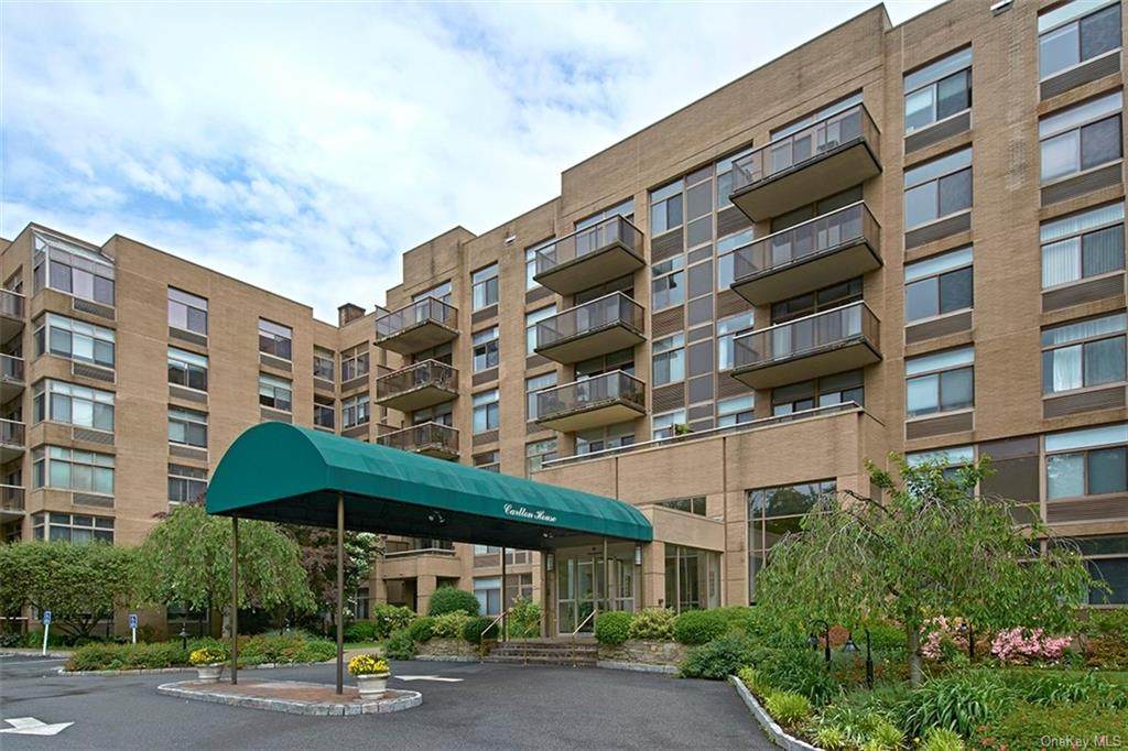 35 Chatsworth Avenue - Photo 1