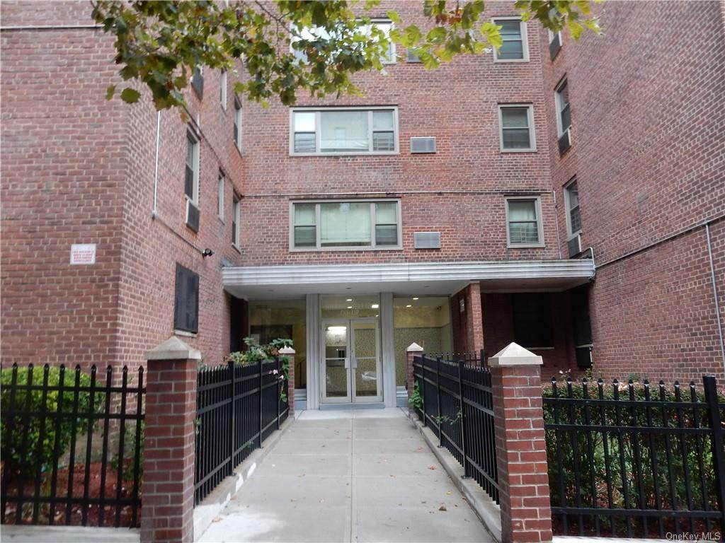 1010 Sherman Avenue - Photo 1