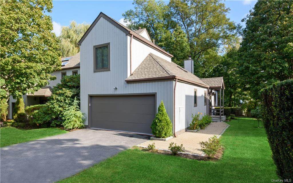 11 Woodhollow Road - Photo 1