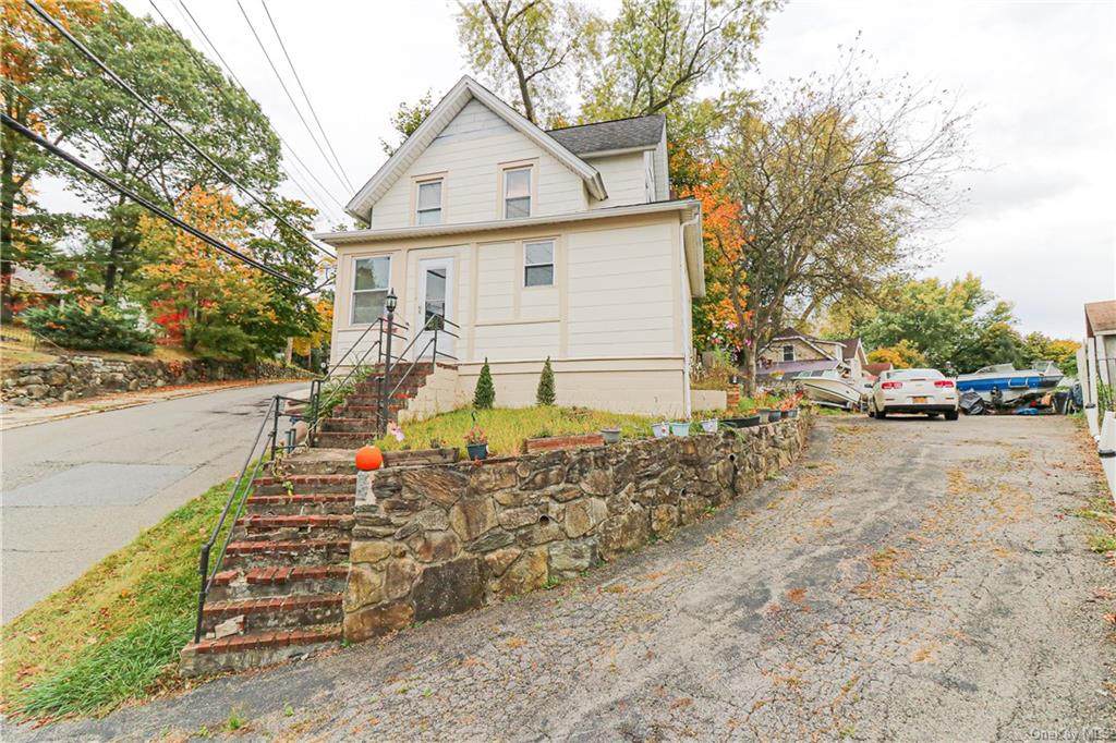 1219 Maple Avenue - Photo 1