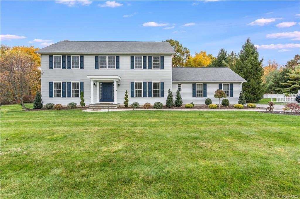 33 Lexington Drive - Photo 1