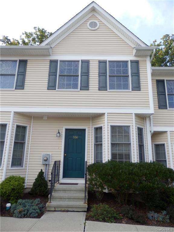 306 Alexandra Court - Photo 1