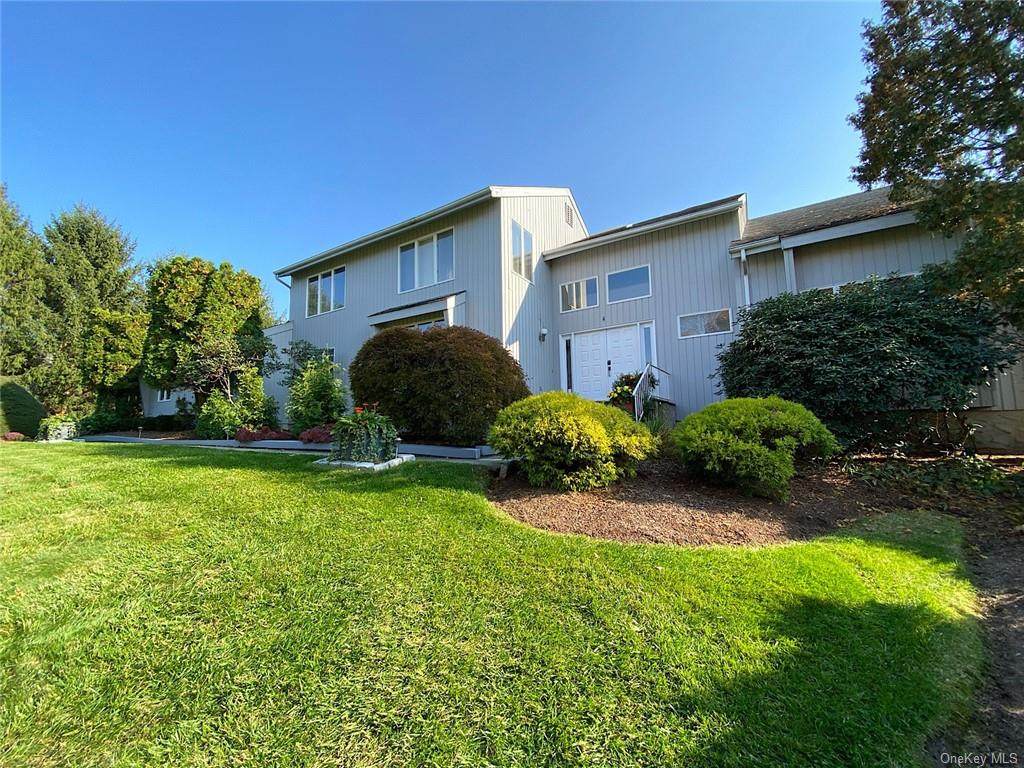 4 Sunswept Drive - Photo 1