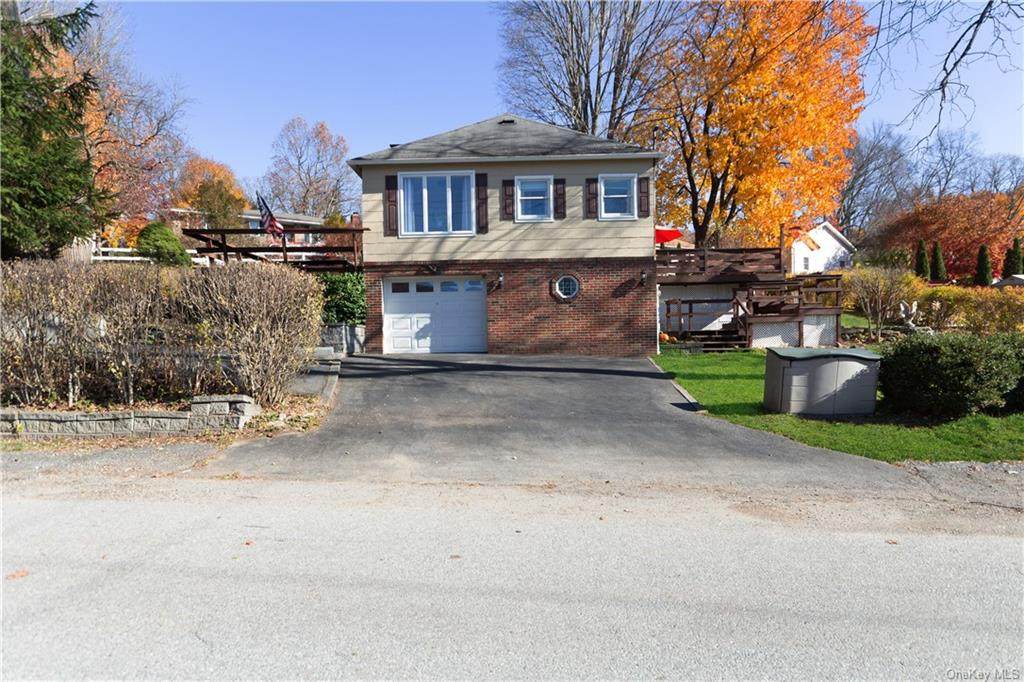 8 Princeton Road - Photo 1