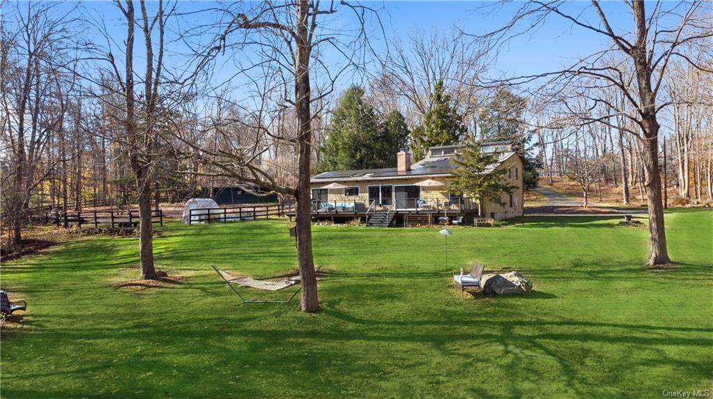 141 Smith Ridge Road - Photo 1
