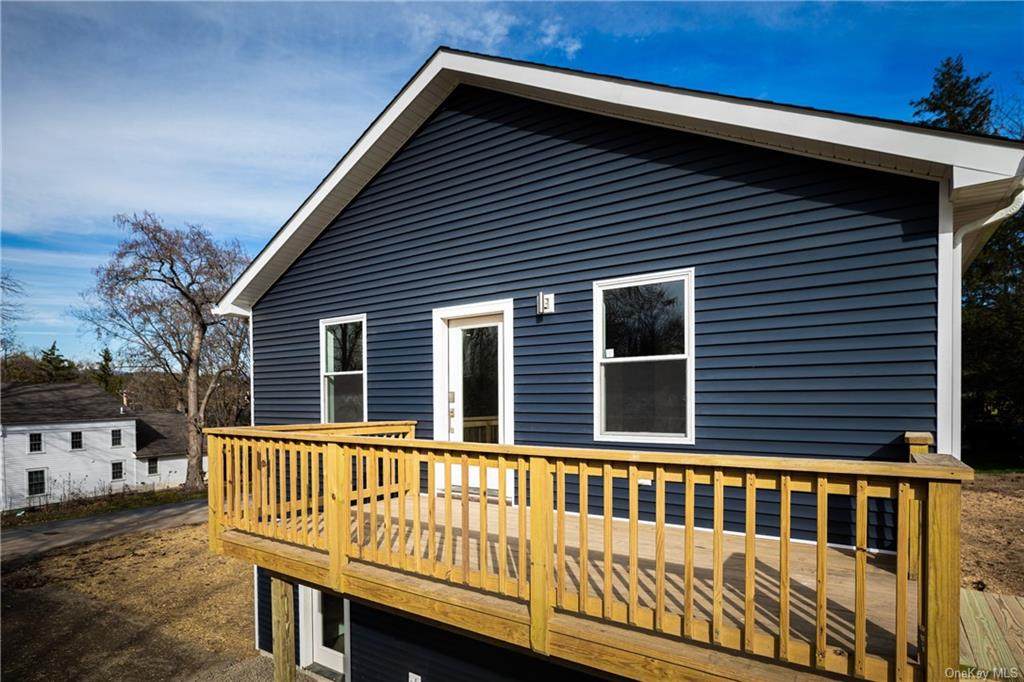208 Maple Avenue - Photo 1