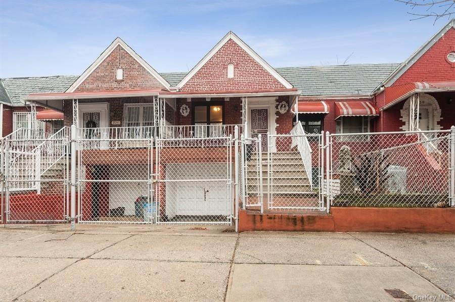 932 Boynton Avenue - Photo 1