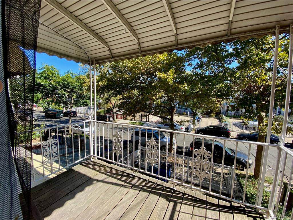 549 Bolton Avenue - Photo 1