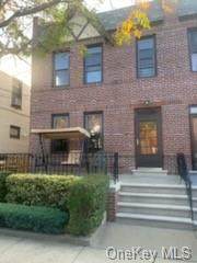 1950 Chatterton Avenue - Photo 1