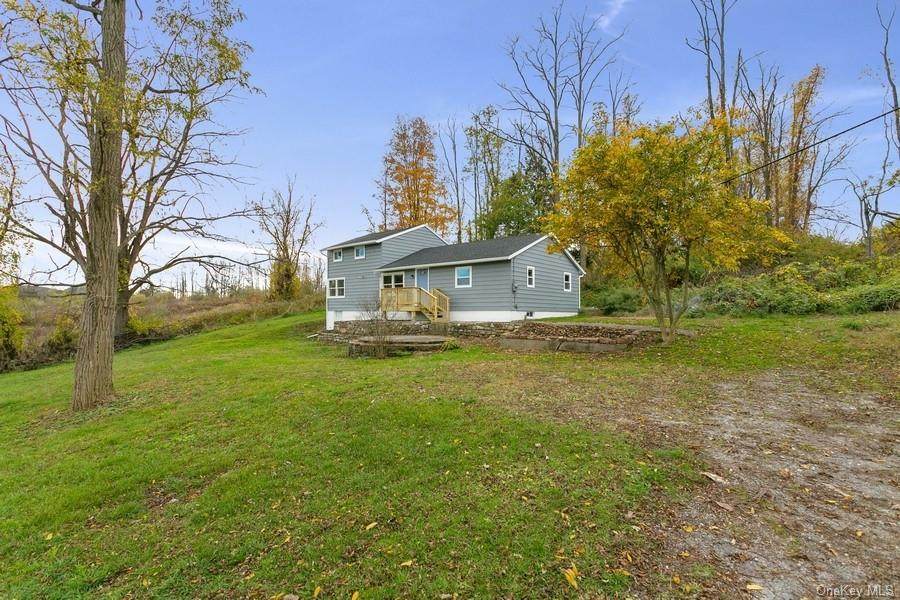 326 Cricket Hill Road - Photo 1