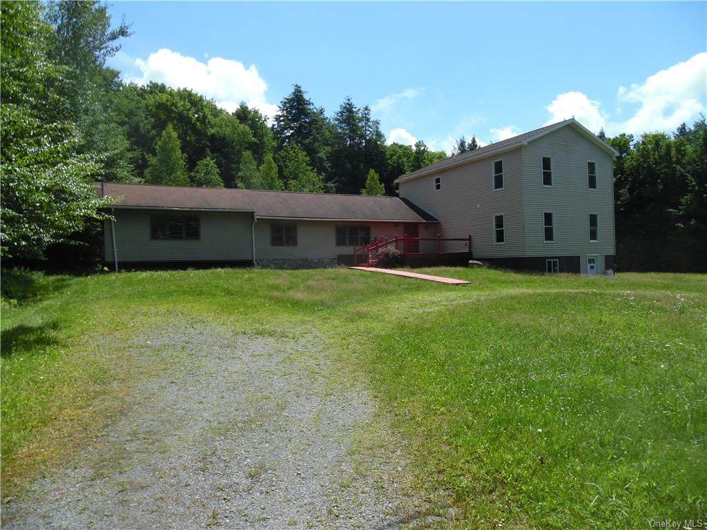17 Spruce Lane - Photo 1
