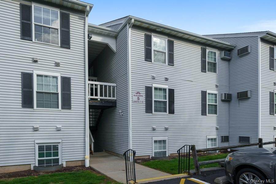 5 Lexington Hill - Photo 1