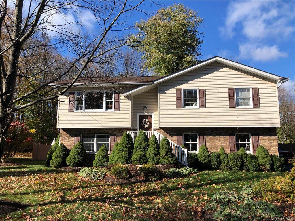 23 Brewster Drive - Photo 1