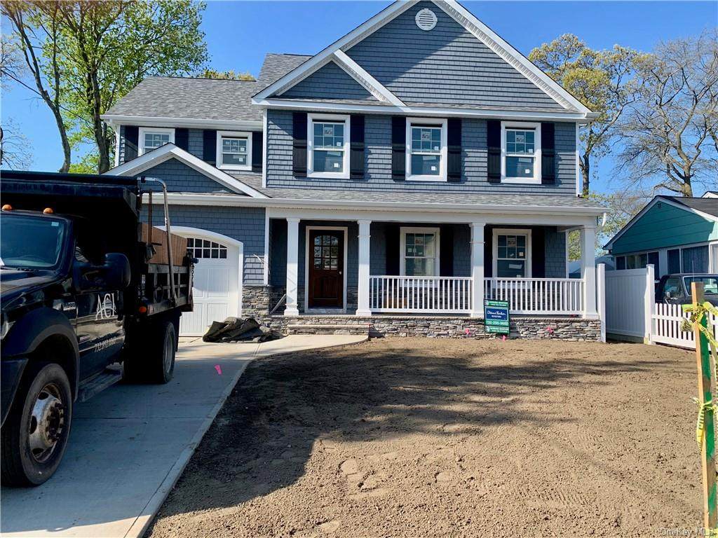 37 Wells Avenue - Photo 1