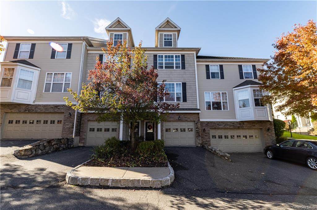 94 Woodcrest - Photo 1