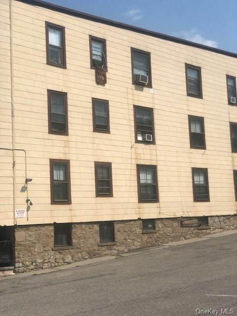 65-67 Robertson Avenue - Photo 1