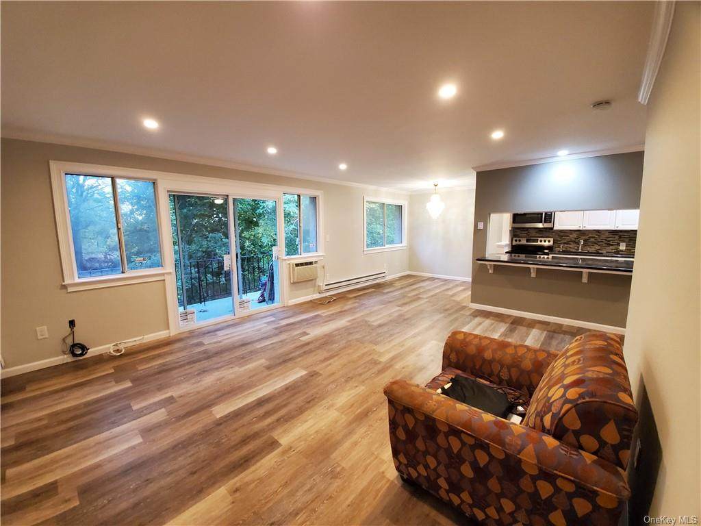 21 Lorraine Terrace - Photo 1