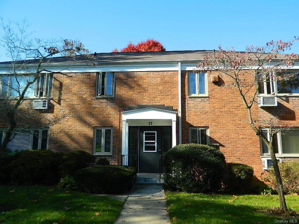 37 Lawrence Drive - Photo 1