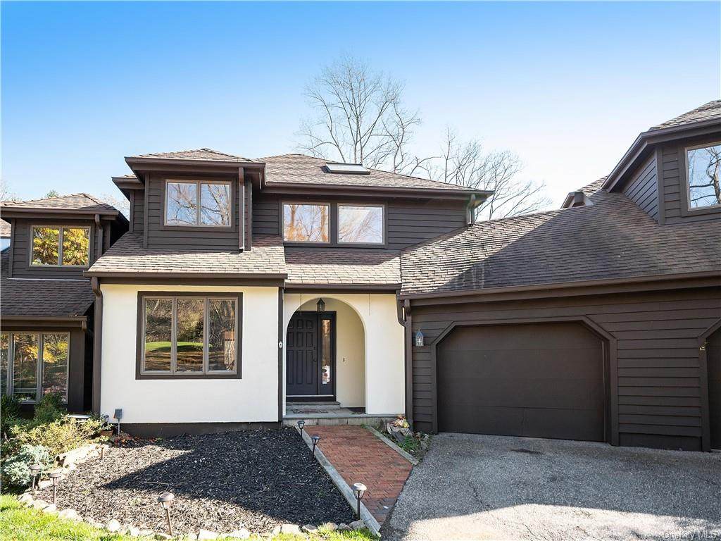 10 Cotswold Drive - Photo 1