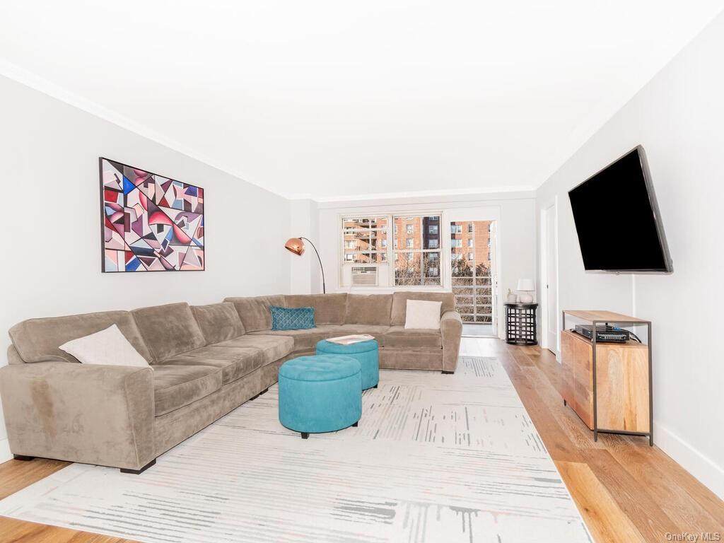 3530 Henry Hudson Parkway - Photo 1