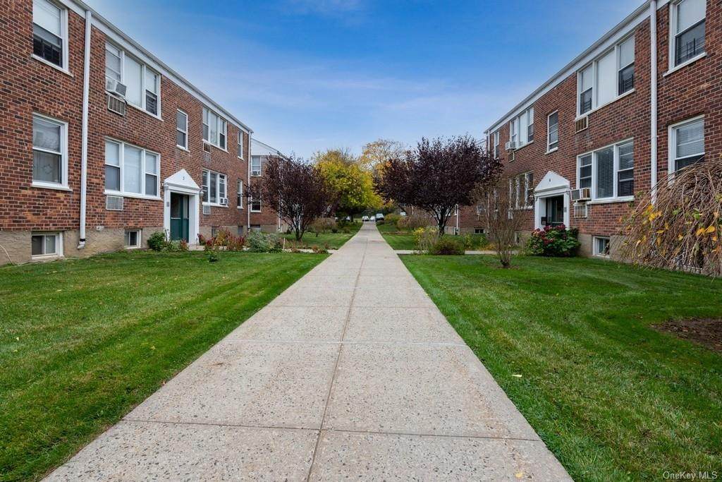 840 Palisade Avenue - Photo 1