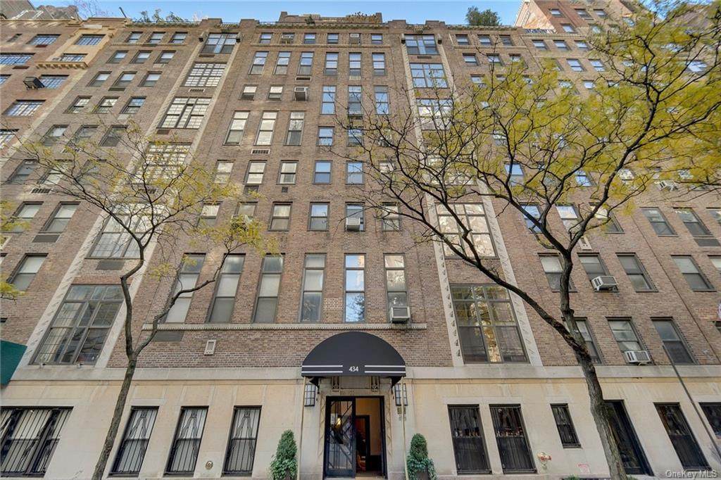 434 52nd Street - Photo 1