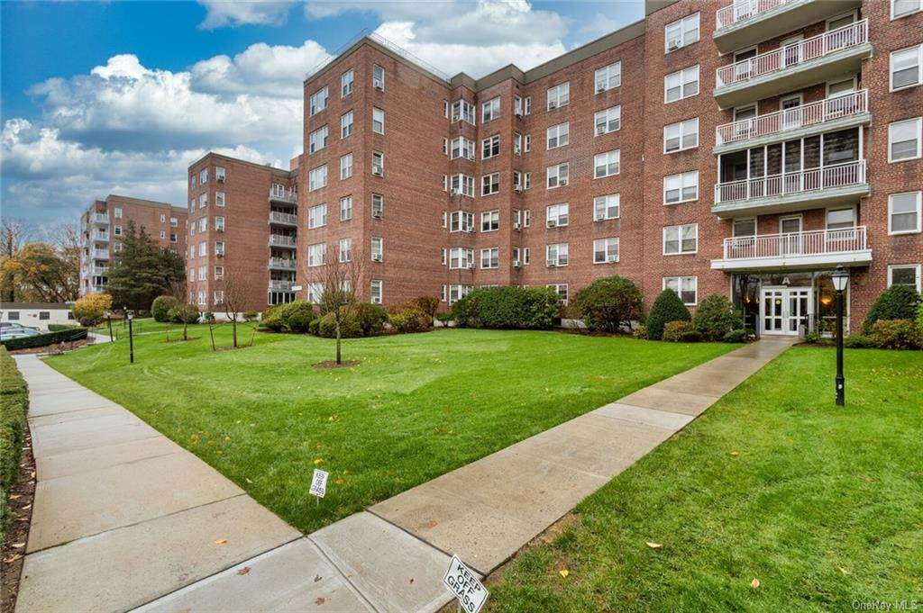 1255 North Avenue - Photo 1