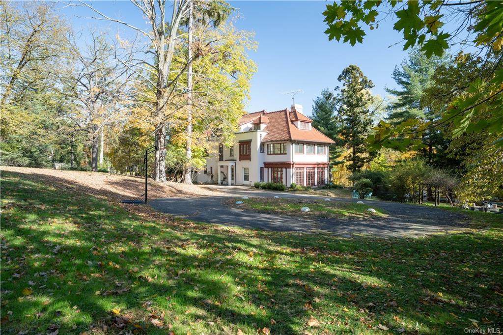 111 Lexow Avenue - Photo 1