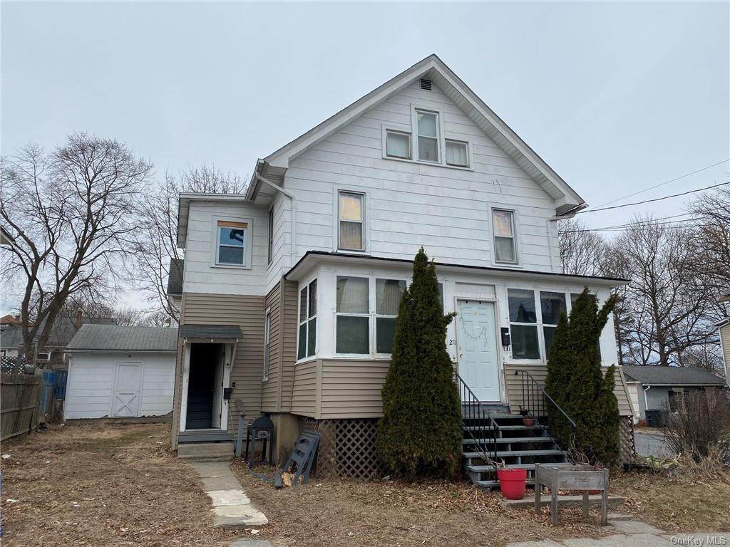 211 Linden Avenue - Photo 1